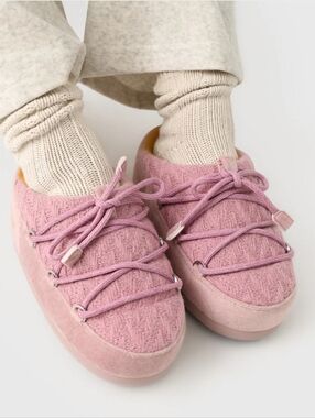 Moon Boot X Guest In Residence EVX Knit Mule Moon Boot Pink Wool Mule Slides